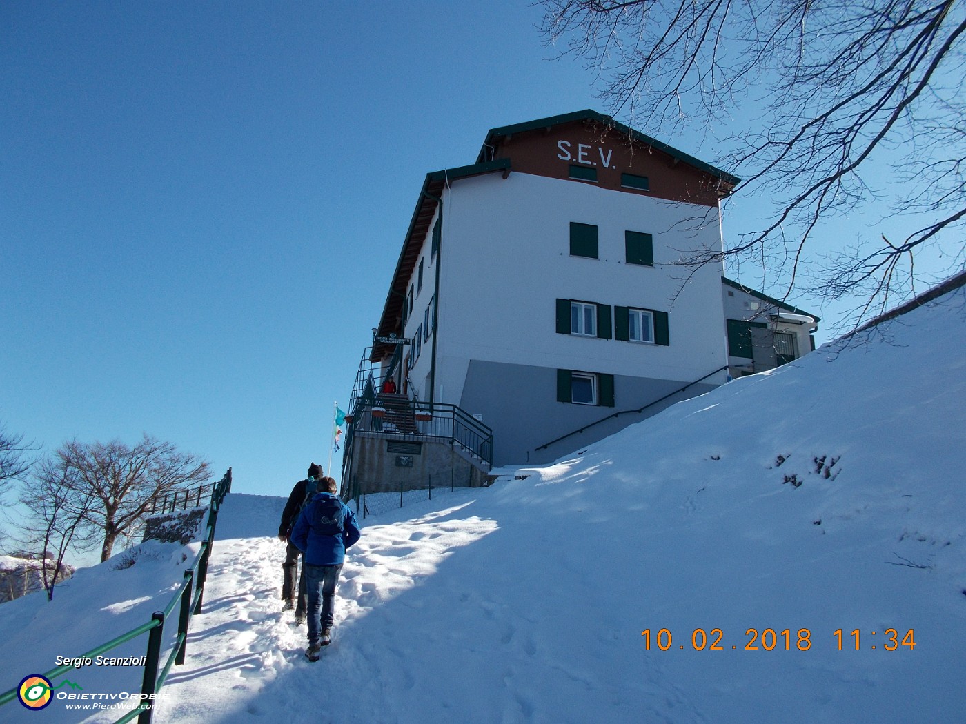 24 RIFUGIO SEV.JPG